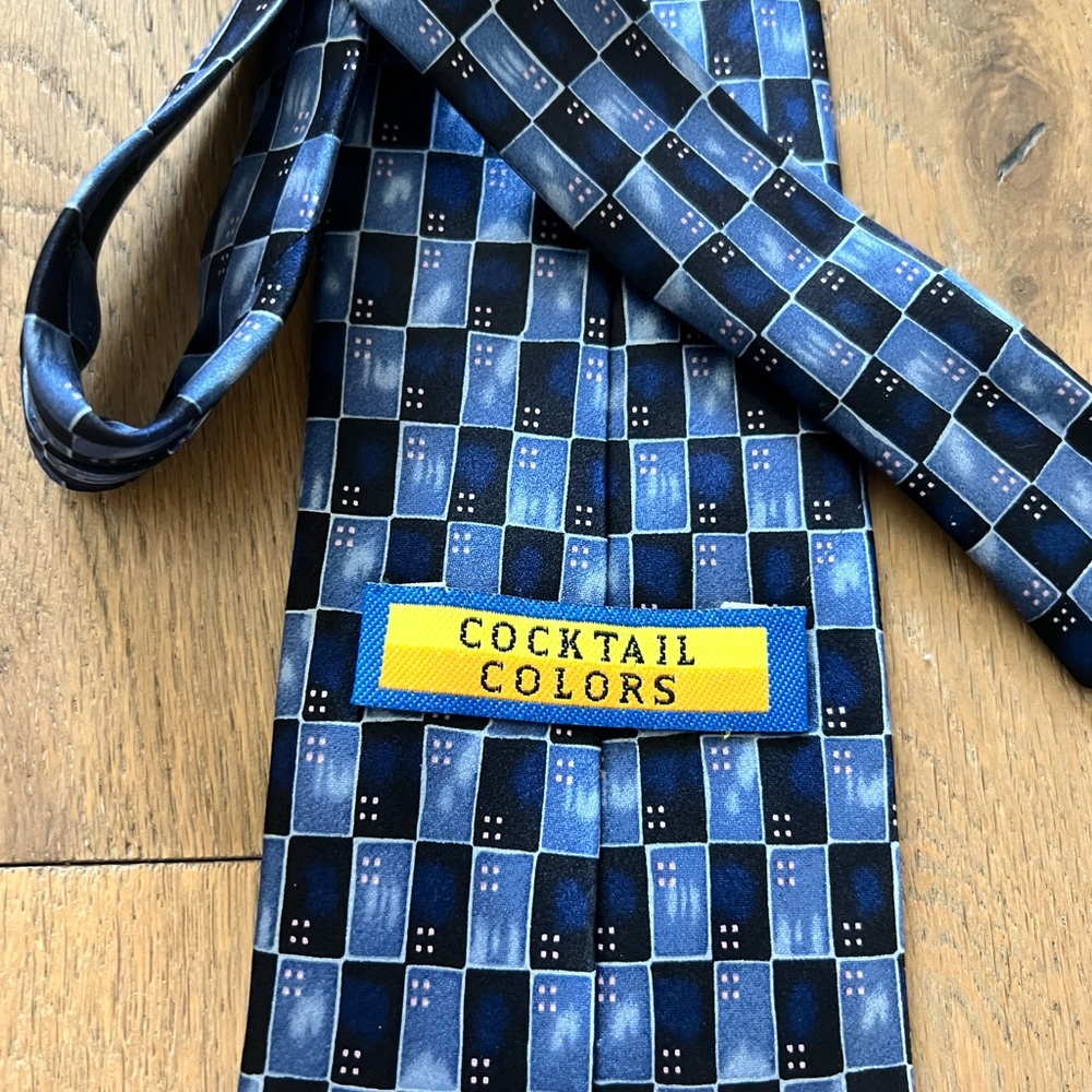 Blue Patterned Tie - Picture 2 of 3